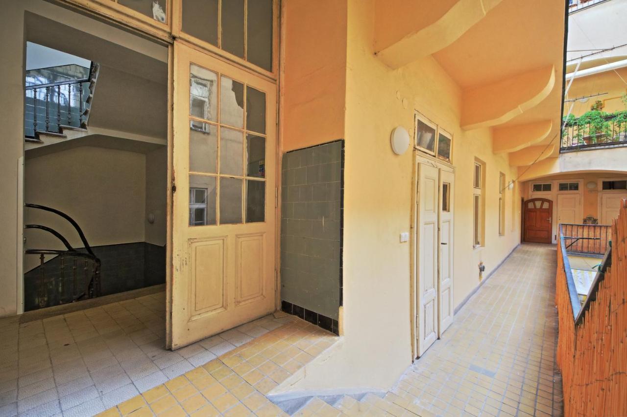 Rose Antique Apartment Prag Exterior foto