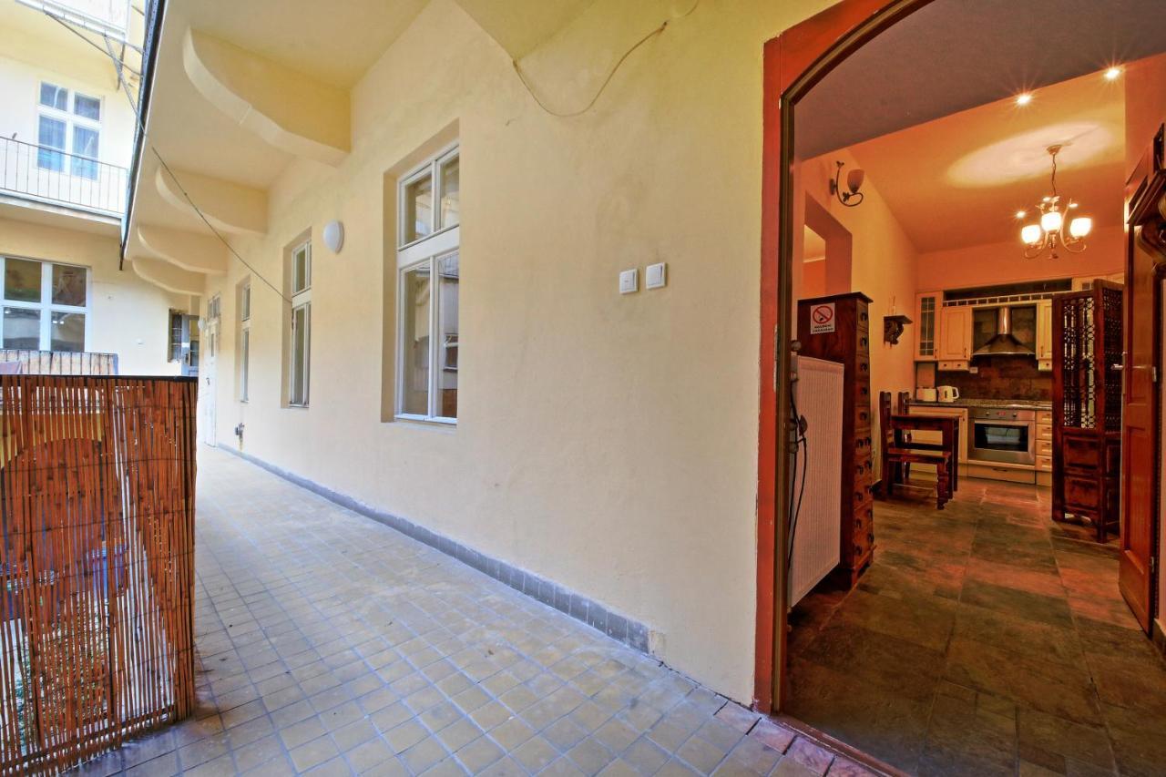 Rose Antique Apartment Prag Exterior foto
